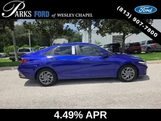 Hyundai ELANTRA 2024 SEL 4p Sedan