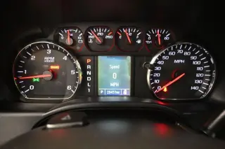 Chevrolet Silverado 2500HD 2017 4x4 Work Truck Camión de Trabajo 4p Cabina Completa SB