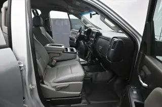 Chevrolet Silverado 2500HD 2017 4x4 Work Truck Camión de Trabajo 4p Cabina Completa SB