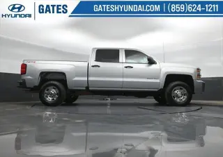 Chevrolet Silverado 2500HD 2017 4x4 Work Truck Camión de Trabajo 4p Cabina Completa SB