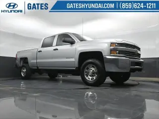 Chevrolet Silverado 2500HD 2017 4x4 Work Truck Camión de Trabajo 4p Cabina Completa SB