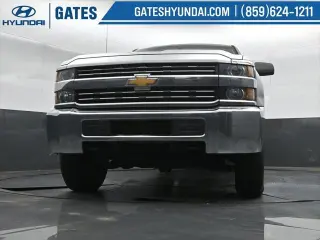 Chevrolet Silverado 2500HD 2017 4x4 Work Truck Camión de Trabajo 4p Cabina Completa SB