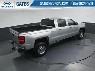 Chevrolet Silverado 2500HD 2017 4x4 Work Truck Camión de Trabajo 4p Cabina Completa SB