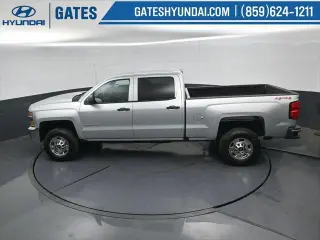 Chevrolet Silverado 2500HD 2017 4x4 Work Truck Camión de Trabajo 4p Cabina Completa SB