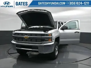 Chevrolet Silverado 2500HD 2017 4x4 Work Truck Camión de Trabajo 4p Cabina Completa SB