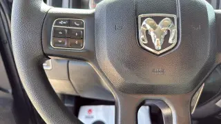 Ram 1500 2016 4x2 Tradesman 4p. Cabina Doble Crew 5.5 ft. SB Camioneta