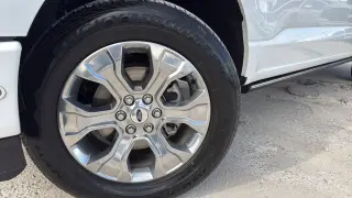 Ford F-150 2023 4x4 Platinum 4dr SuperCrew 5.5 ft. SB