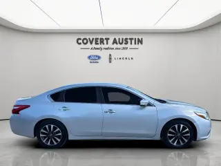 Nissan Altima 2017 2.5 SL 4p Sedan (lanzamiento a mediados del año)