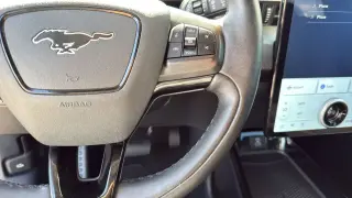 Ford Mustang Mach-E 2023 Premium 4p SUV