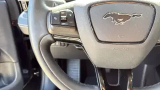 Ford Mustang Mach-E 2023 Premium 4p SUV