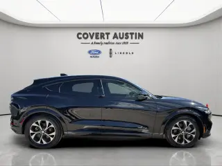Ford Mustang Mach-E 2023 Premium 4p SUV