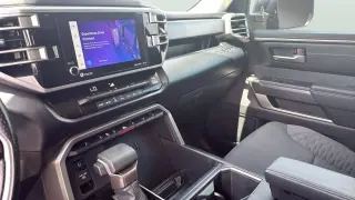 Toyota Tundra 2022 4x2 SR5 4p Doble Cabina Camioneta SB