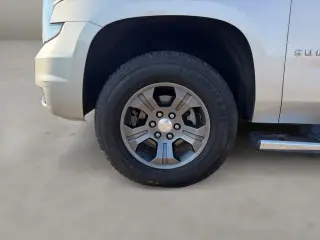 Chevrolet Suburban 2016 4x4 LT 4p SUV
