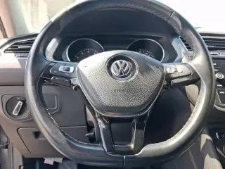 Volkswagen Tiguan 2018 2.0T SE 4p SUV