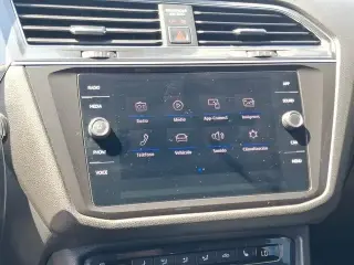 Volkswagen Tiguan 2018 2.0T SE 4p SUV