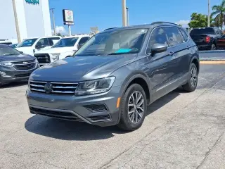 Volkswagen Tiguan 2018 2.0T SE 4p SUV