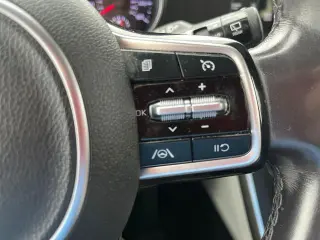 Kia Carnival 2023 LX 4dr Mini-Van