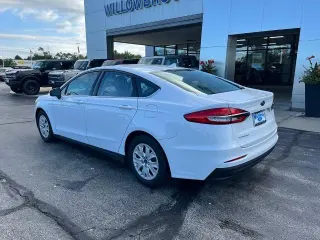 Ford Fusion 2020 S 4p Sedan