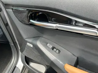 Kia Seltos 2024 AWD SX 4p SUV