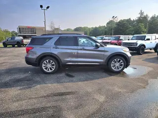 Ford Explorer 2023 4x4 XLT 4p SUV