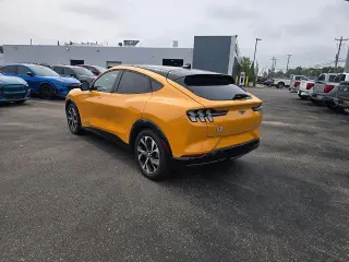 Ford Mustang Mach-E 2022 AWD Premium 4p SUV