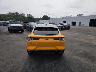 Ford Mustang Mach-E 2022 AWD Premium 4p SUV