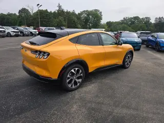 Ford Mustang Mach-E 2022 AWD Premium 4p SUV