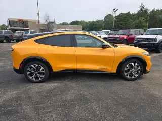 Ford Mustang Mach-E 2022 AWD Premium 4p SUV