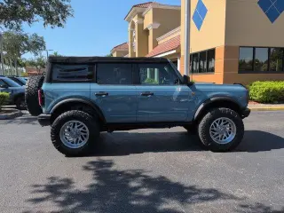 Ford Bronco 2022 4x4 Base Advanced 4dr SUV