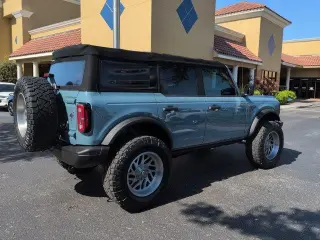 Ford Bronco 2022 4x4 Base Advanced 4dr SUV