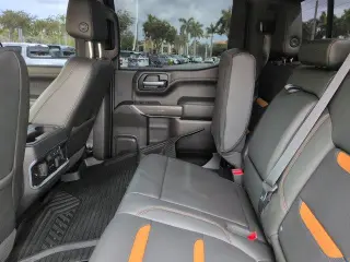GMC Sierra 1500 2020 4x4 AT4 4p Crew Cab 6,6 ft. CB