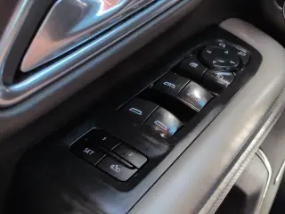 GMC Yukon 2021 4x4 SLT 4p SUV