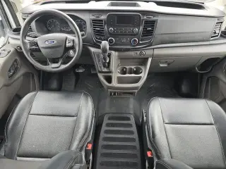 Ford Transit 2023 250 3dr SWB Camioneta de carga con techo medio