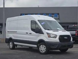 Ford Transit 2023 250 3dr SWB Camioneta de carga con techo medio