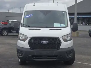 Ford Transit 2023 250 3dr SWB Camioneta de carga con techo medio