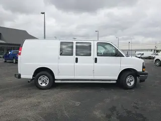 GMC Savana 2024 2500 3dr Cargo Van