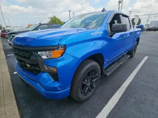 Chevrolet Silverado 1500 2025 4x4 Custom 4dr Crew Cab 5.8 ft. SB
