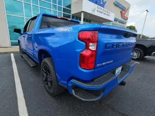 Chevrolet Silverado 1500 2025 4x4 Custom 4dr Crew Cab 5.8 ft. SB