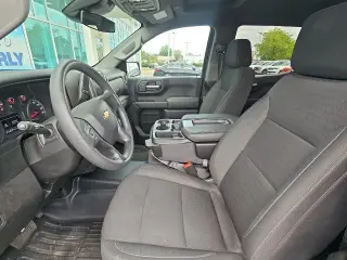 Chevrolet Silverado 1500 2025 4x4 Custom 4dr Crew Cab 5.8 ft. SB
