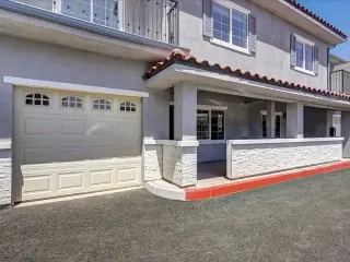 Hemlock Gardens Apartment Home