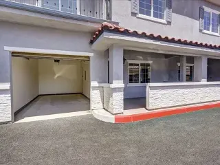 Hemlock Gardens Apartment Home