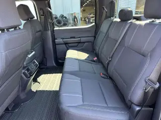 Ford F-150 2026 4x4 STX 4p SuperCrew 5.5 pies SB