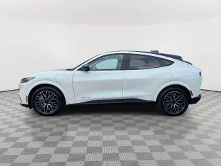 Ford Mustang Mach-E 2025 AWD Premium SUV 4p.