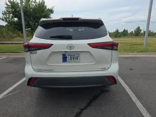 Toyota Highlander 2021 XLE 4p SUV
