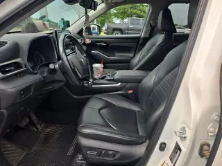 Toyota Highlander 2021 XLE 4p SUV