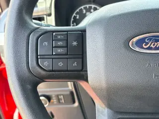 Ford F-150 2022 4x2 XL 4dr SuperCrew 5.5 ft. SB