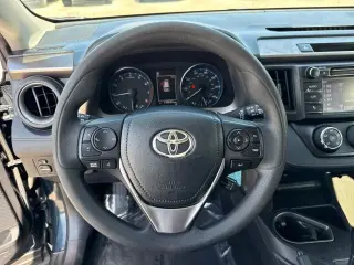 Toyota RAV4 2018 LE 4p SUV