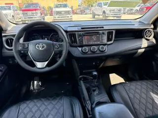 Toyota RAV4 2018 LE 4p SUV