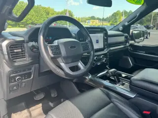 Ford F-150 2023 4x4 Lariat 4p SuperCrew 5.5 ft. SB