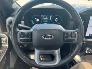 Ford F-150 2023 4x4 Lariat 4p SuperCrew 5.5 ft. SB